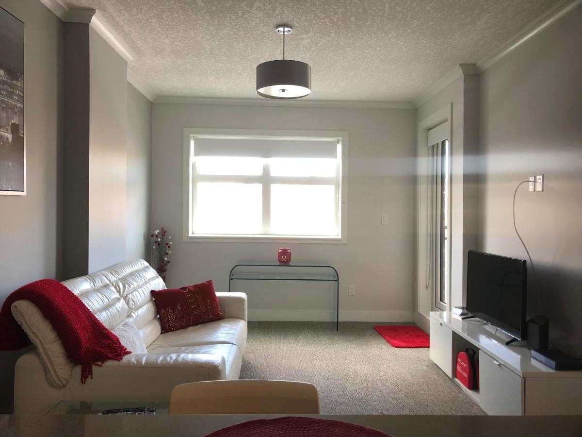 Amicable, Cozy, High Speed Internet, Sleeps 2 Riverview Downtown Apartment Calgary Exterior photo